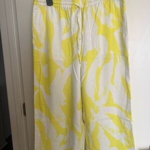DKNY Yellow and White Patterned Pants